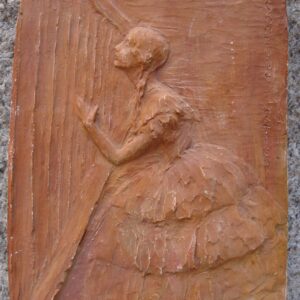 ARPESANI, Lina - Canzone antica - bassorilievo in gesso dipinto - scultura - terracotta - gesso - milano